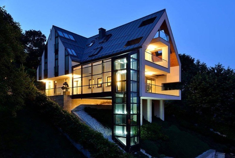 Дом со стеклянной крышей