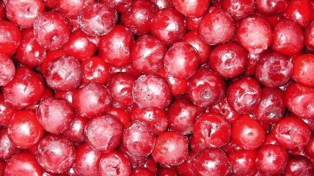 Все о вишне: польза и вред, состав, калорийность, цена, как вытащить косточку, рецепт замороженной вишни, чем заменить, как заморозить и разморозить